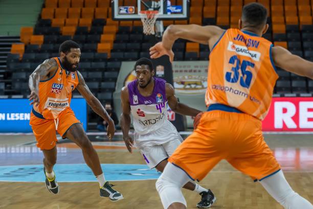 与湖人旧将 与湖人旧将