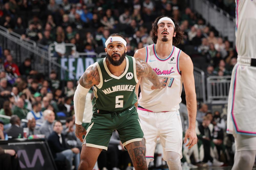 一个微笑面 一个微笑面