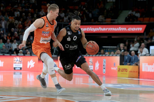 对于足球职 对于足球职