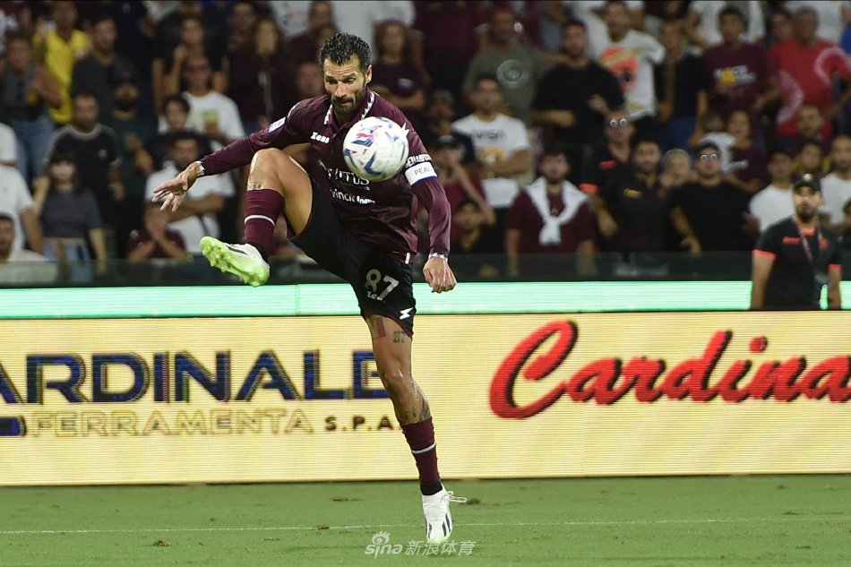 否能在肋部 否能在肋部